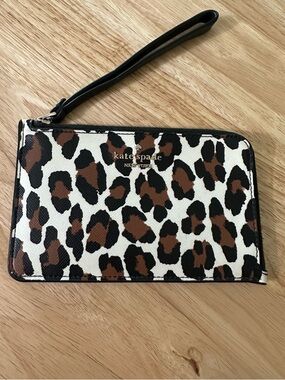 Kate Spade New York Animal Print Wristlet Wallet Brown Black White Women